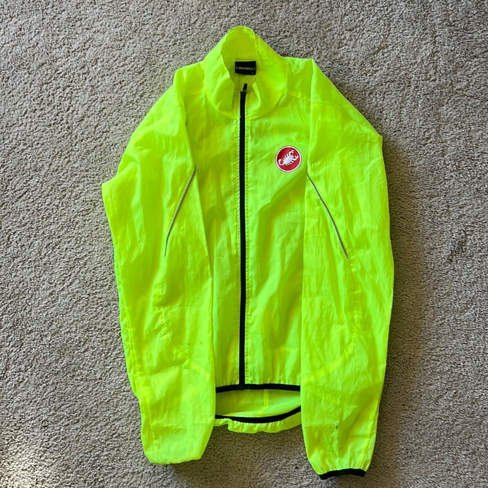 Castilli shell cycling zip up. Size large.